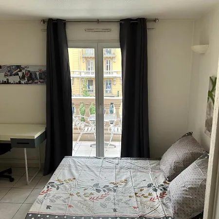 Apartment Studio Piscine 150 Metres Bord De